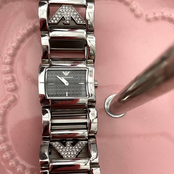 💎EMPORIO ARMANI 💎women’s bracelet watch with mineral crystals . - Picture 2 of 15